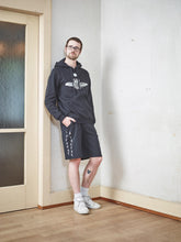 Lade das Bild in den Galerie-Viewer, BugLady | Classic Hoodie | Skarabäus