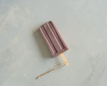 Lade das Bild in den Galerie-Viewer, Miss Poppy's | Soapsicle | Black Cherry