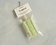 Lade das Bild in den Galerie-Viewer, Miss Poppy's | Soapsicle | Tropical
