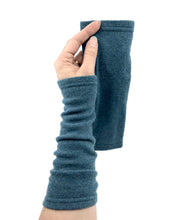 Lade das Bild in den Galerie-Viewer, Lui Luis | Pulswärmer | Verschiedene Farben