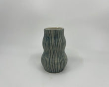 Lade das Bild in den Galerie-Viewer, Lahfab | Vase | Blue Line Nr. 7
