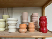 Lade das Bild in den Galerie-Viewer, Lahfab | Vase | Red Nr. 15