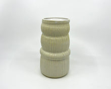 Lade das Bild in den Galerie-Viewer, Lahfab | Vase | Yellow Nr. 13