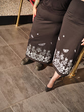 Lade das Bild in den Galerie-Viewer, Lui Luis X BugLady | Pencil Skirt "Secret Garden"