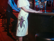 Lade das Bild in den Galerie-Viewer, Lui Luis | Bleistiftjupe "Unterwasser-Käfer" von Lui Luis Loves Bugs