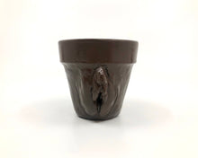 Lade das Bild in den Galerie-Viewer, Baba Jaga Pflanzentopf Paulo