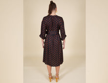 Lade das Bild in den Galerie-Viewer, Lui Luis | Wickelkleid "Red Bug" von Lui Luis Loves Bugs
