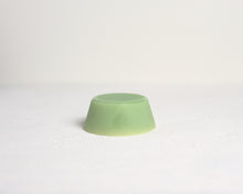 Lade das Bild in den Galerie-Viewer, Miss Poppy&#39;s | Feste Bodylotion | Lime Colada
