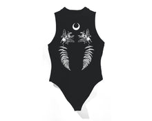 Lade das Bild in den Galerie-Viewer, BugLady |  Body | Moon Beetle Fern
