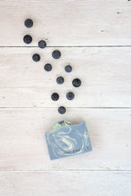 Lade das Bild in den Galerie-Viewer, Miss Poppy&#39;s | Seife | Blueberry
